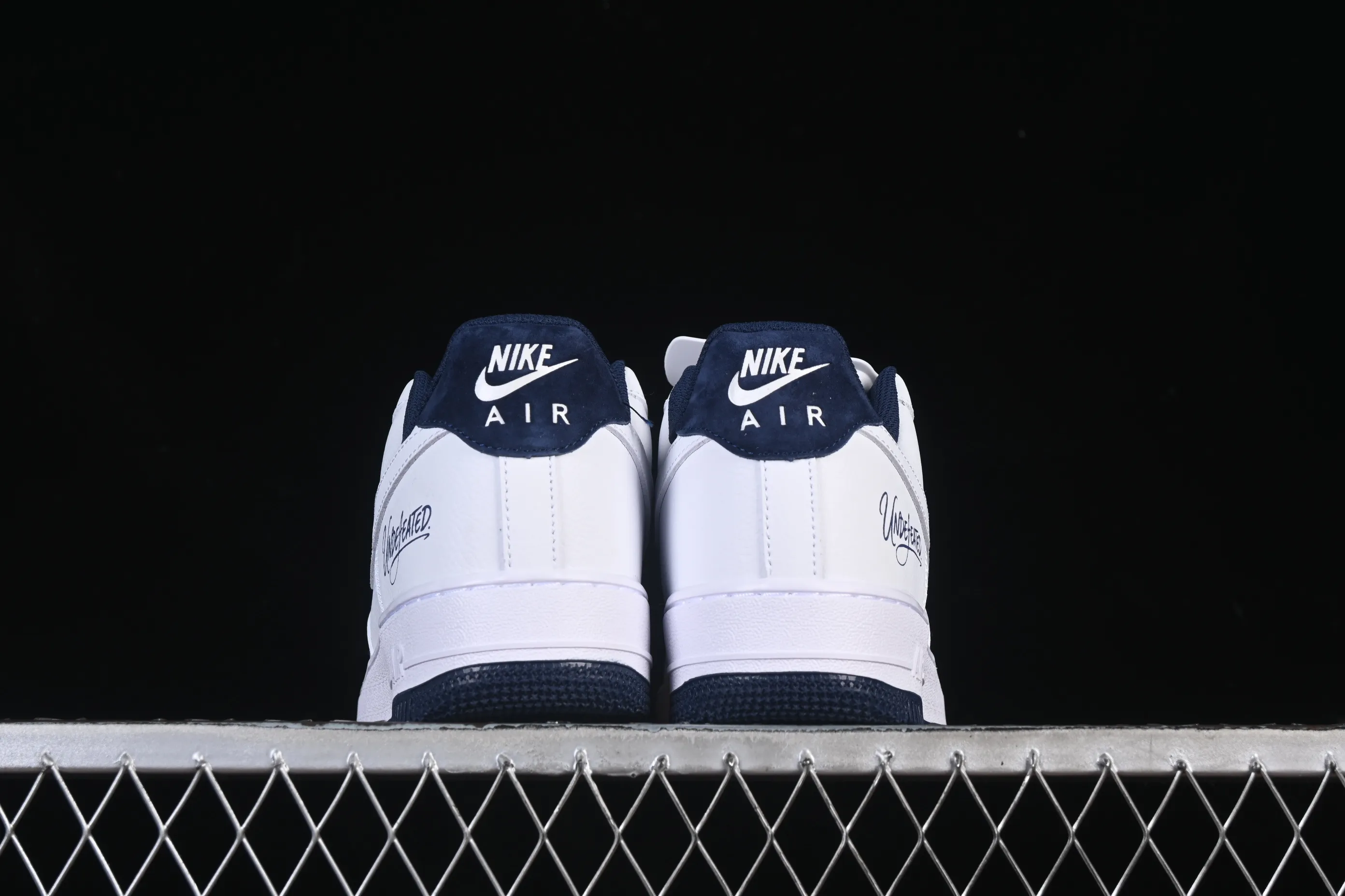 All Categories Nk Air Force 1 Air Force Series Nk Air Force 1 Low Air Force Low Undefeated x Nike Air Force 1'07 Low White and Blue Air Force One low-top casual sneakers ZH0316-119